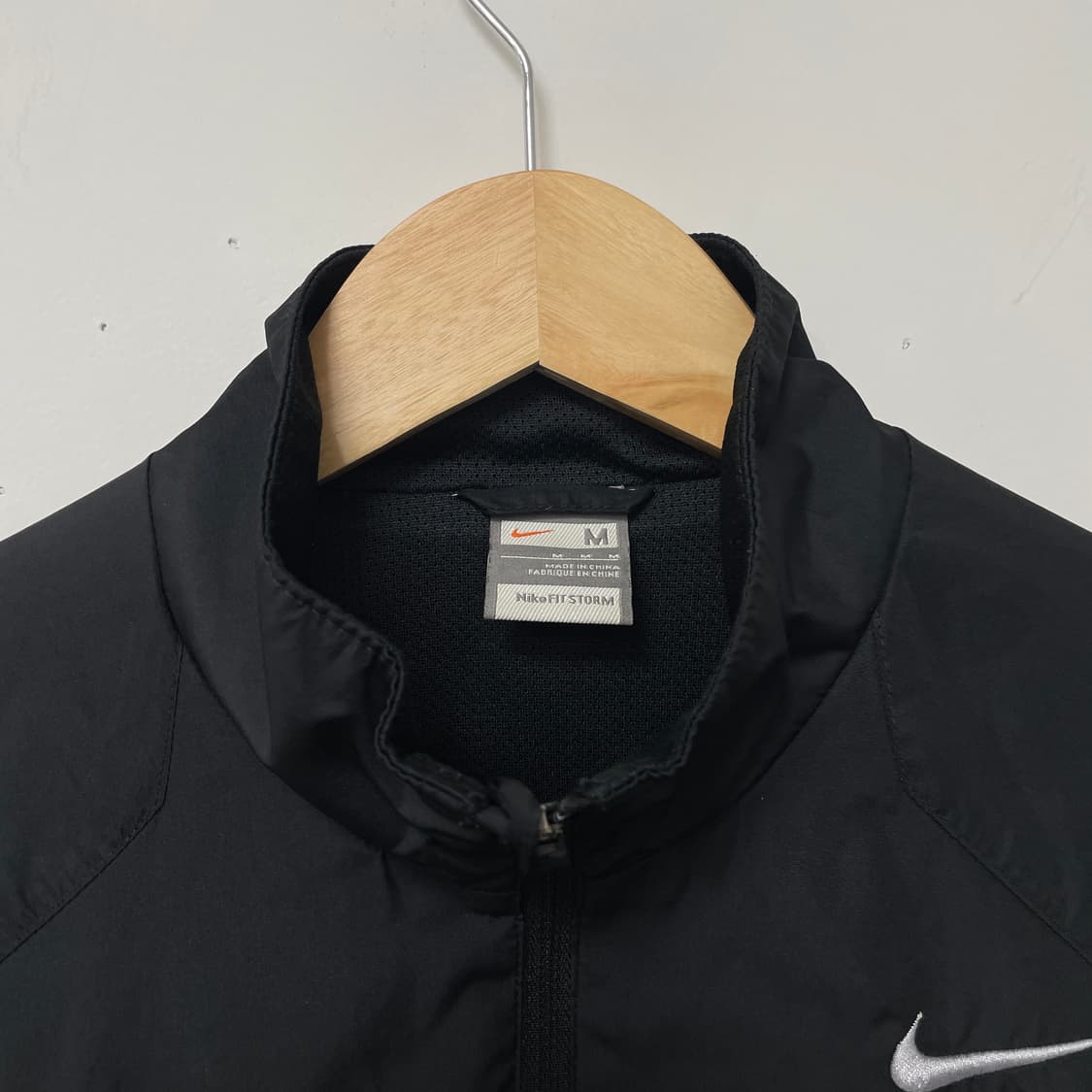 나이키 스우시 반집업 아노락 상품이미지3