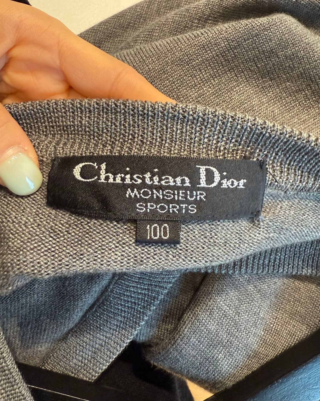 크리스찬 디올 몬슈어 그레이 로고자수 브이넥 니트  상품이미지7