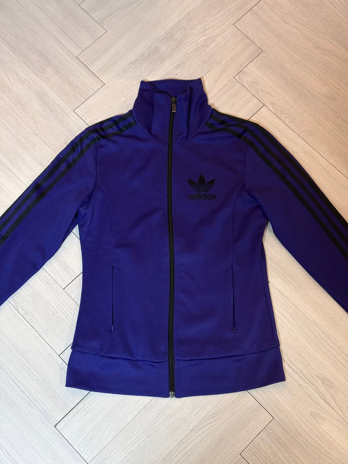 아디다스 보라색 트랙탑 상품이미지1