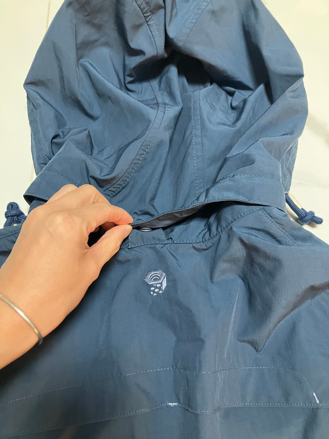 마운틴하드웨어 초경량 여성 바람막이 S 상품이미지7