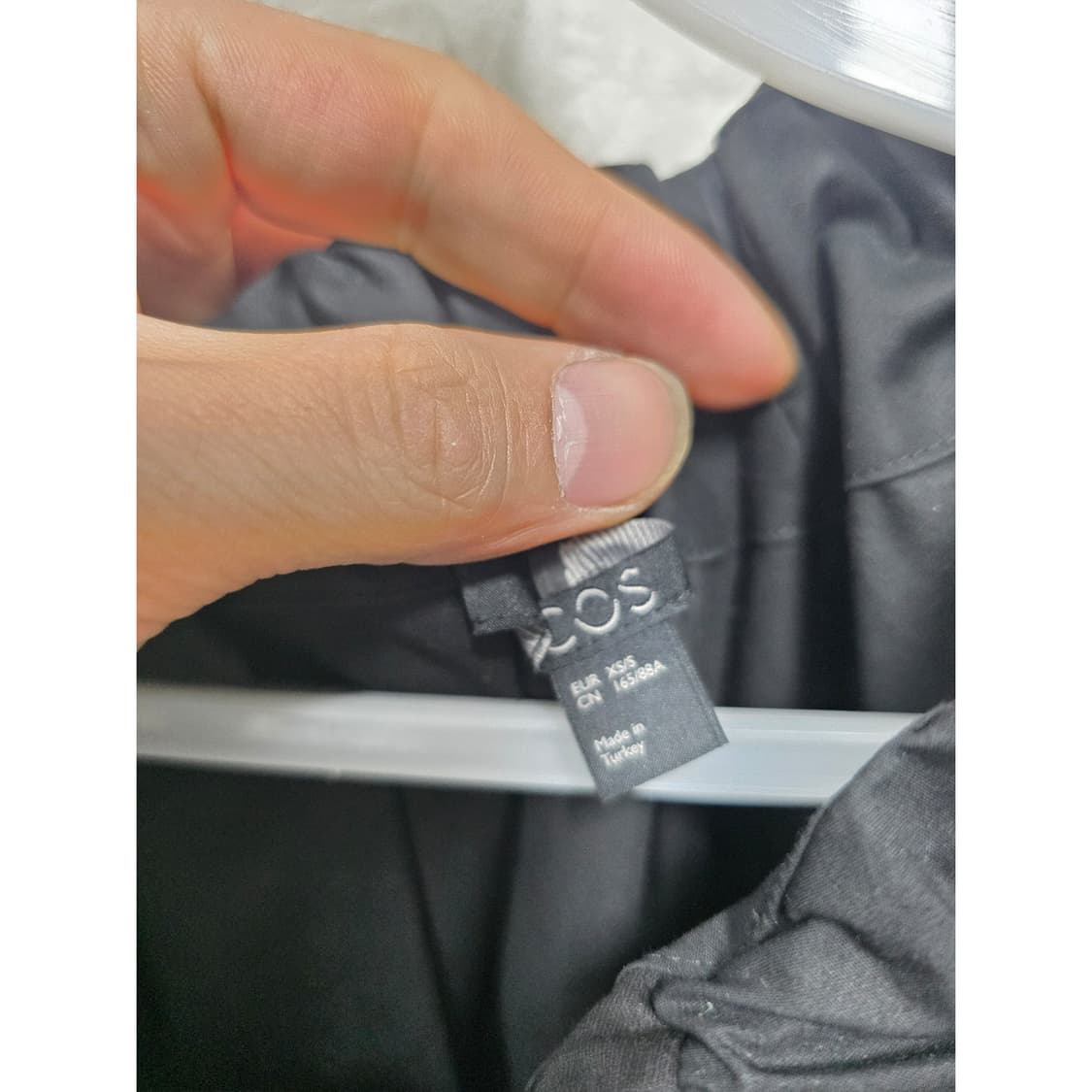 코스 COS 블랙 퍼프 소매 원피스 Free 상품이미지2