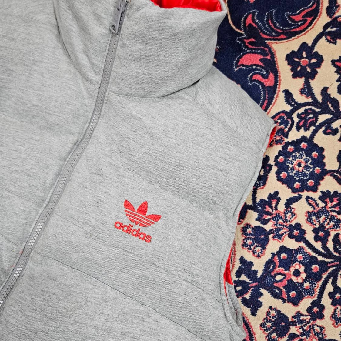 아디다스(Adidas) 유광 베스트
리버시블 자켓
Msize 상품이미지4