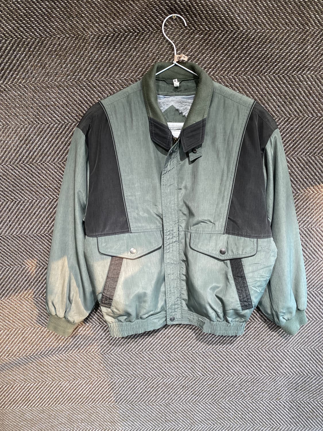 애프터 임프레션 투톤 패널 해링턴자켓 상품이미지2