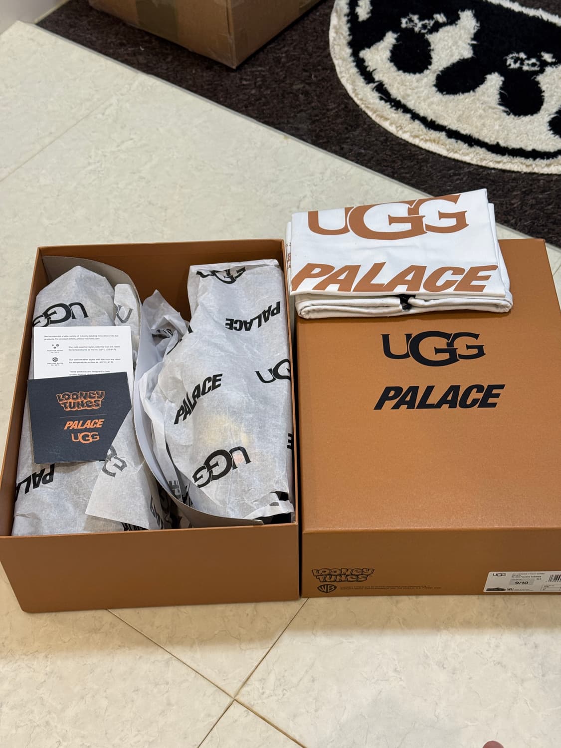 [US9, 270] 어그 x 팔라스 x 루니툰 타스만 블랙 상품이미지8