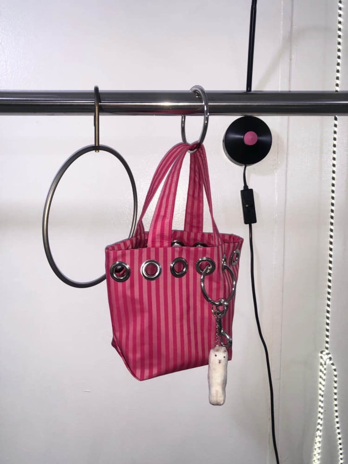 PIERCING TOTE BAG(PINK STRIPE) 상품이미지1