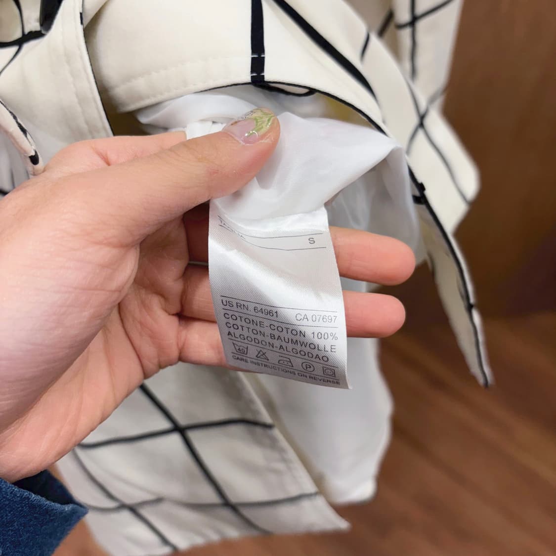 버버리 런던 트렌치 코트 더블브레스트 노치드 라펠 체크 디테일 화이트 상품이미지8