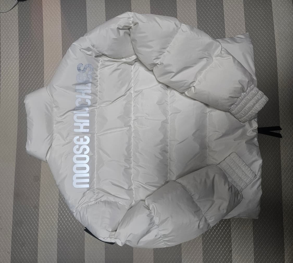 무스너클 k한정판 패딩 상품이미지2