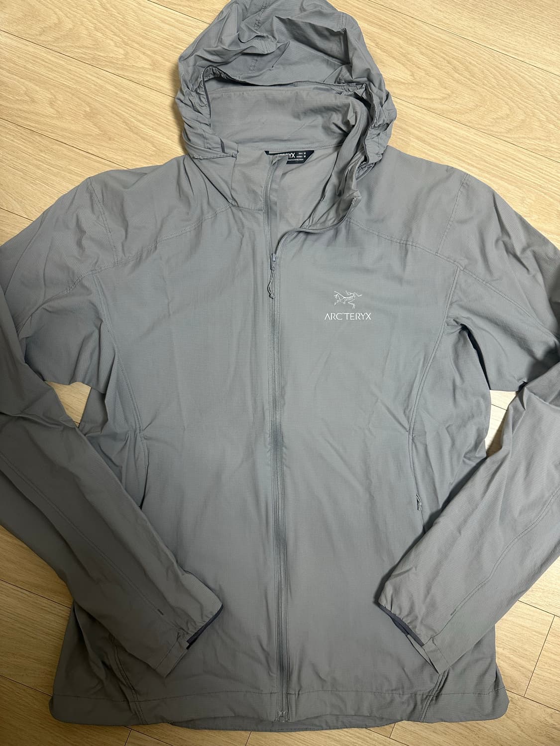 아크테릭스 정품 경량 바람막이 M 95 상품이미지1