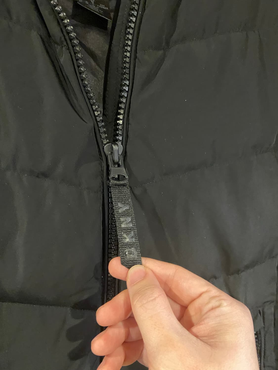 DKNY 블랙  패딩 점퍼 상품이미지3