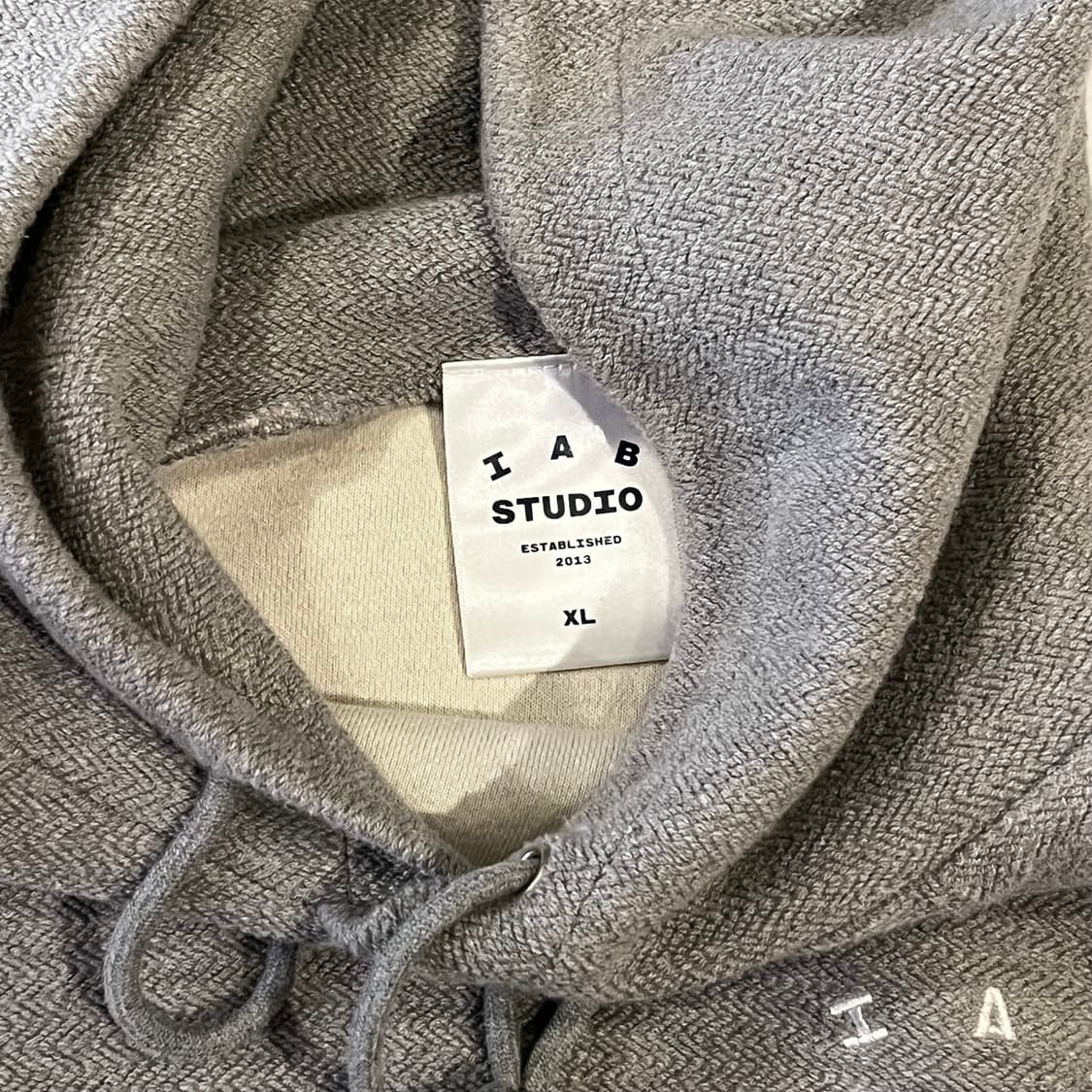 아이앱 스튜디오 헤링본 후드티 그레이 상품이미지5