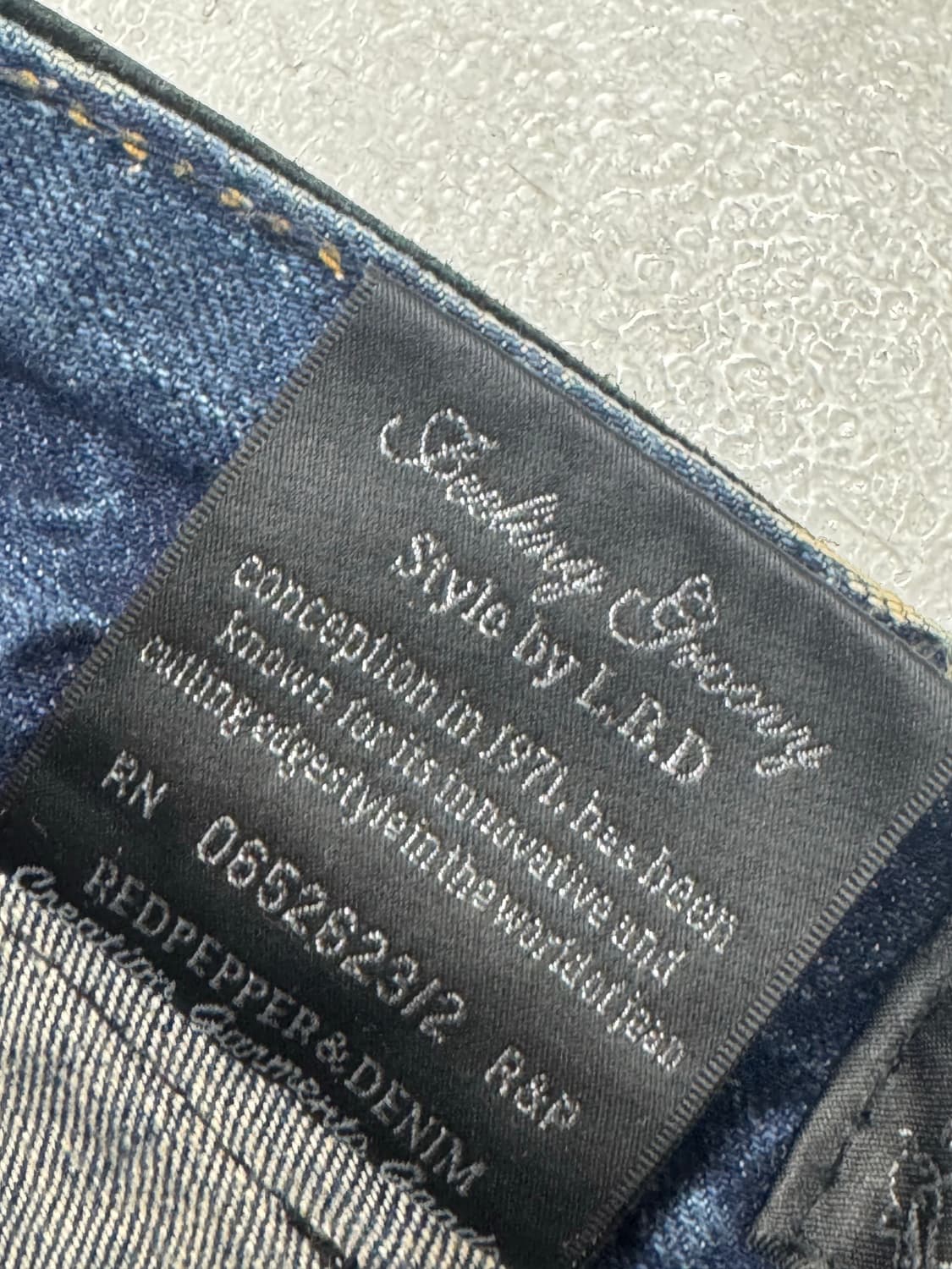 •RED PEPPER Y2K 자수 윙 포켓 데님 상품이미지10