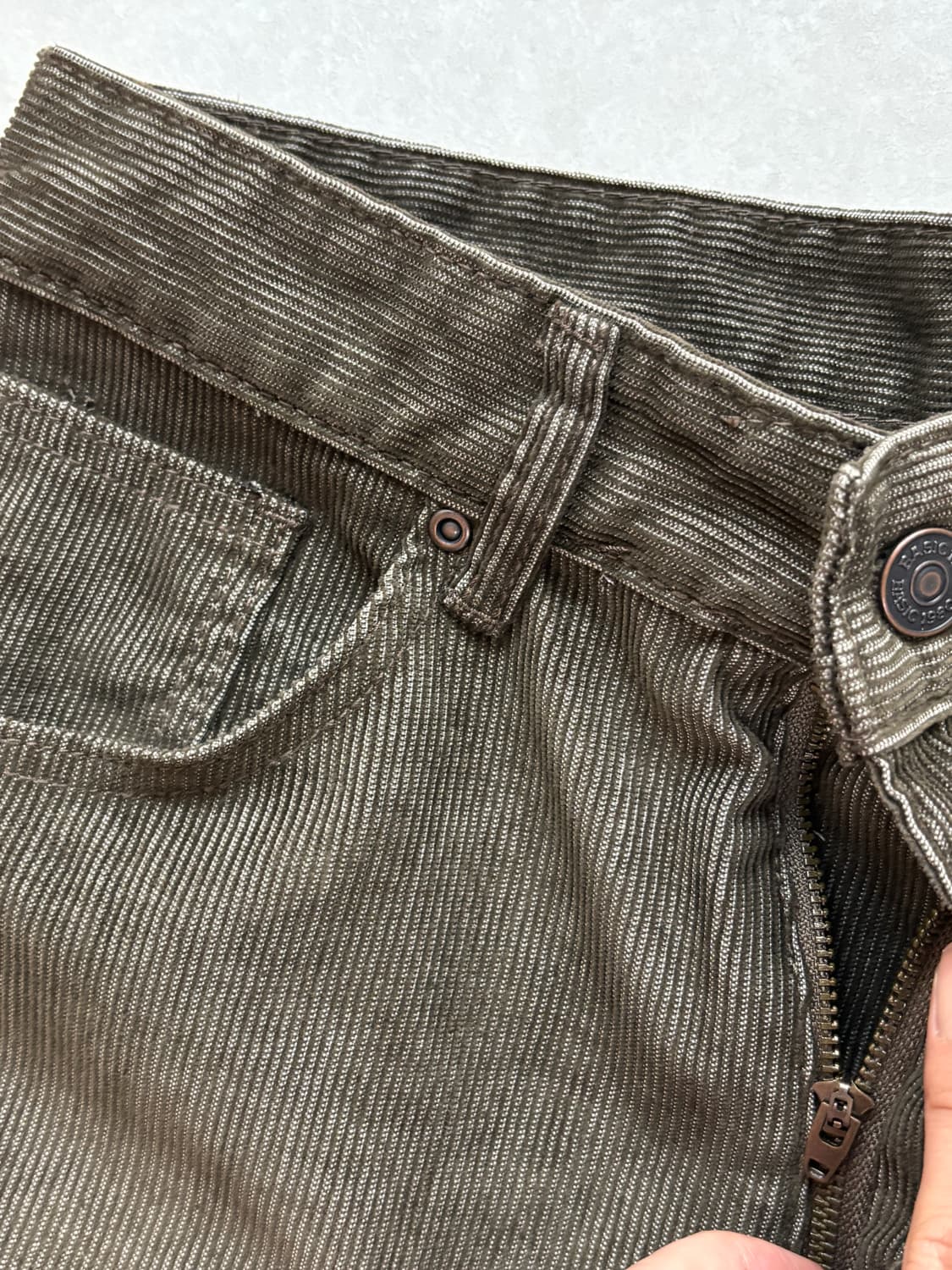 스파오 벌룬핏 코듀로이 팬츠 32 브라운 / 새상품 상품이미지4