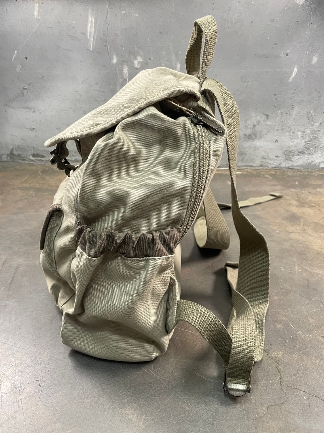 빈티지 멀티포켓 백팩 상품이미지5