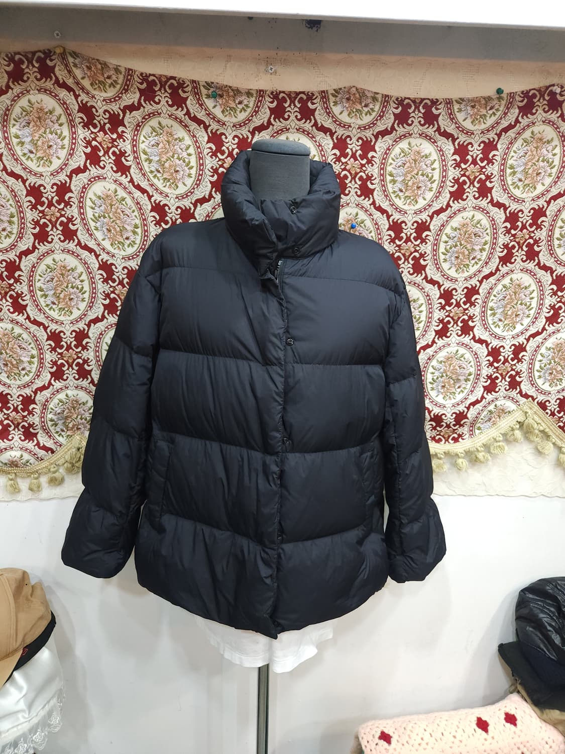 유니클로 울트라 라이트 볼륨 경량 패딩점퍼

 상품이미지1