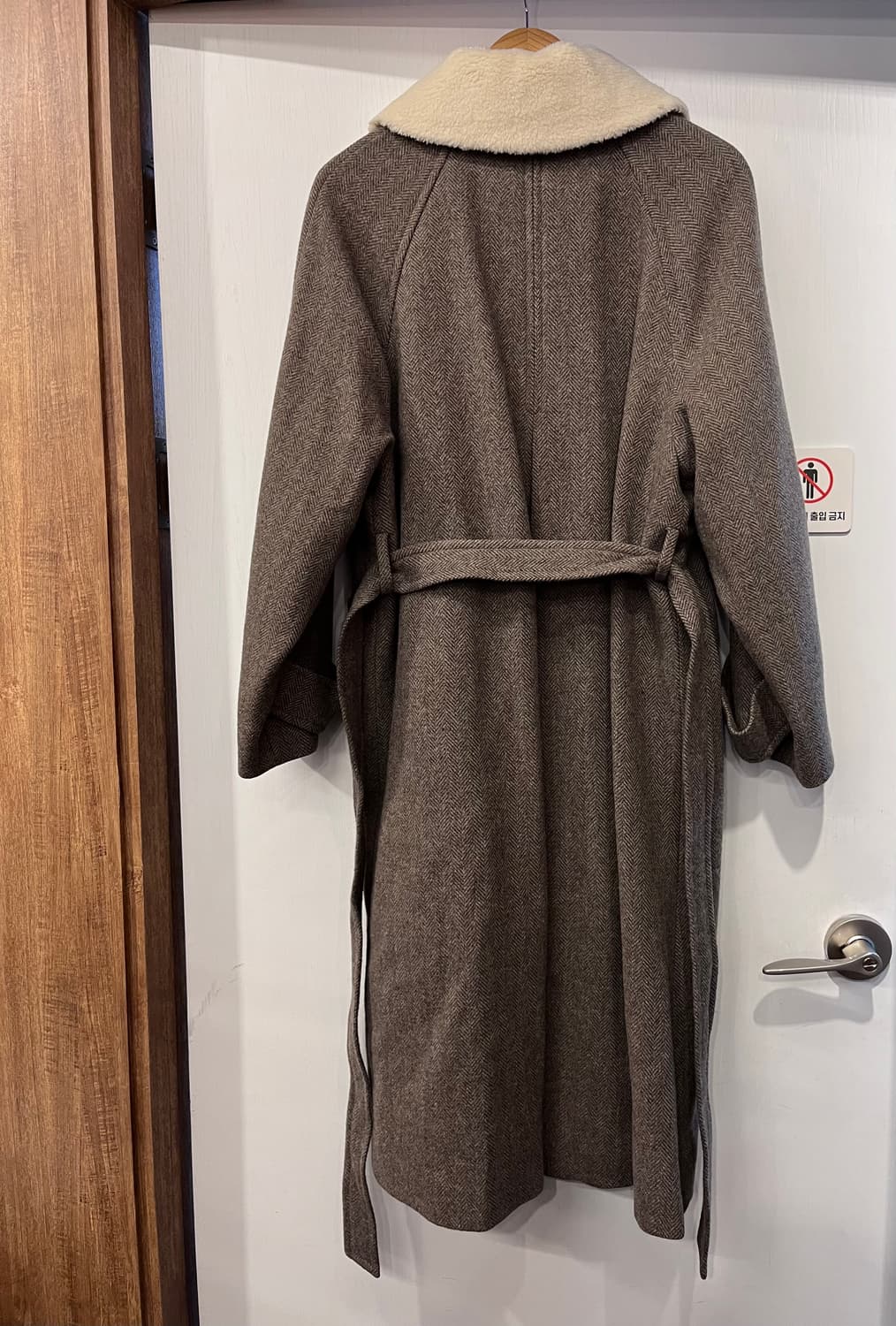 룩캐스트 티아 울 코트 브라운 퍼 카라 상품이미지3