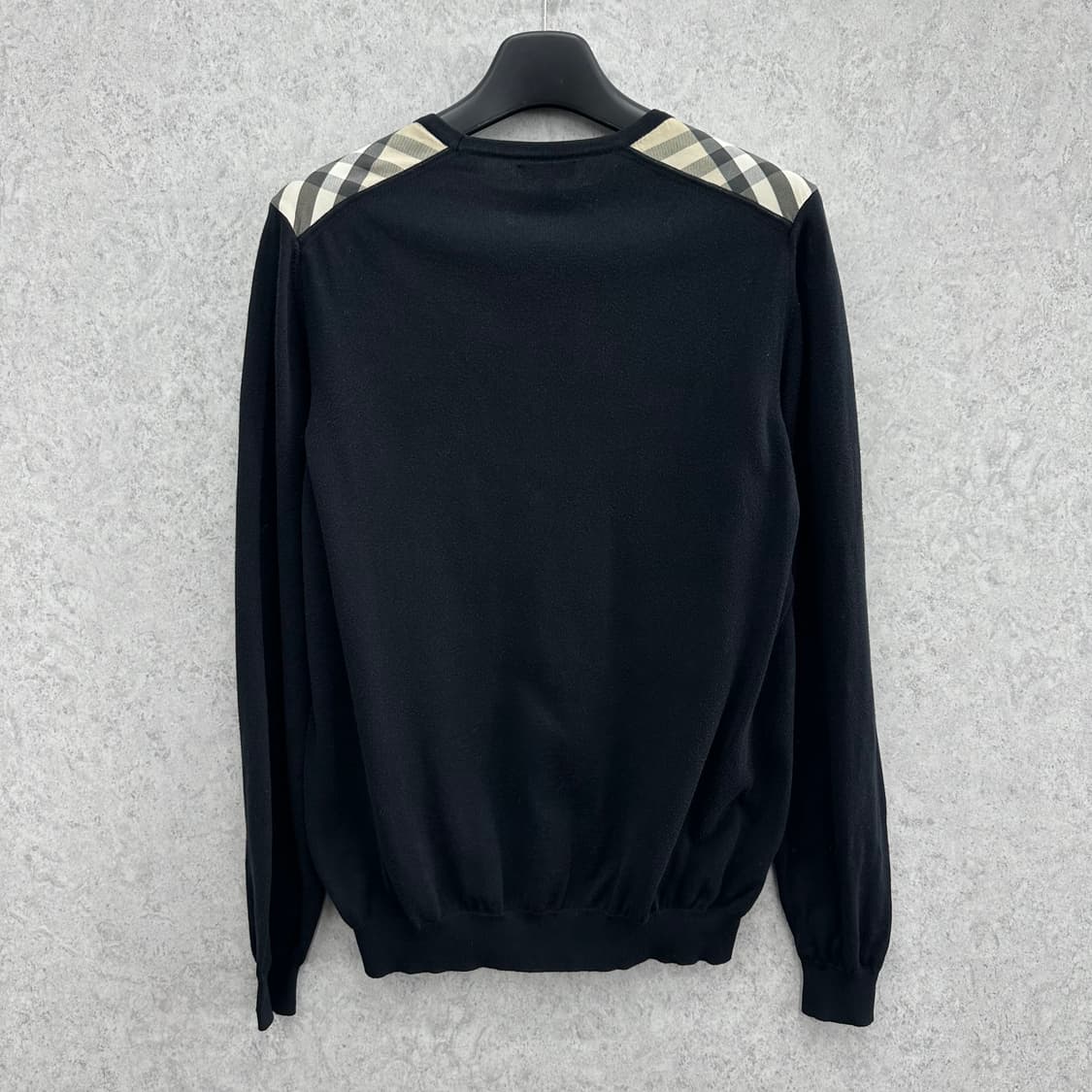 105 버버리 체크 트리밍 남자 니트 상품이미지2