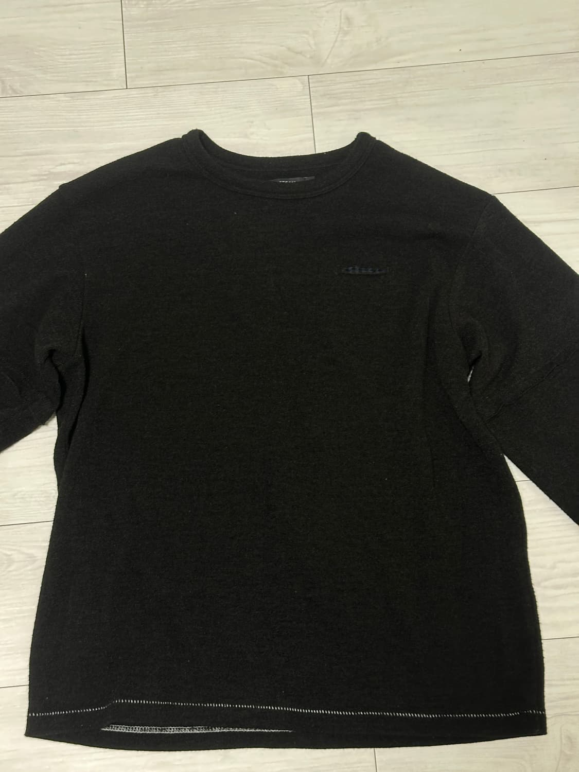 해칭룸 긴팔 티셔츠 니트재질 상품이미지4