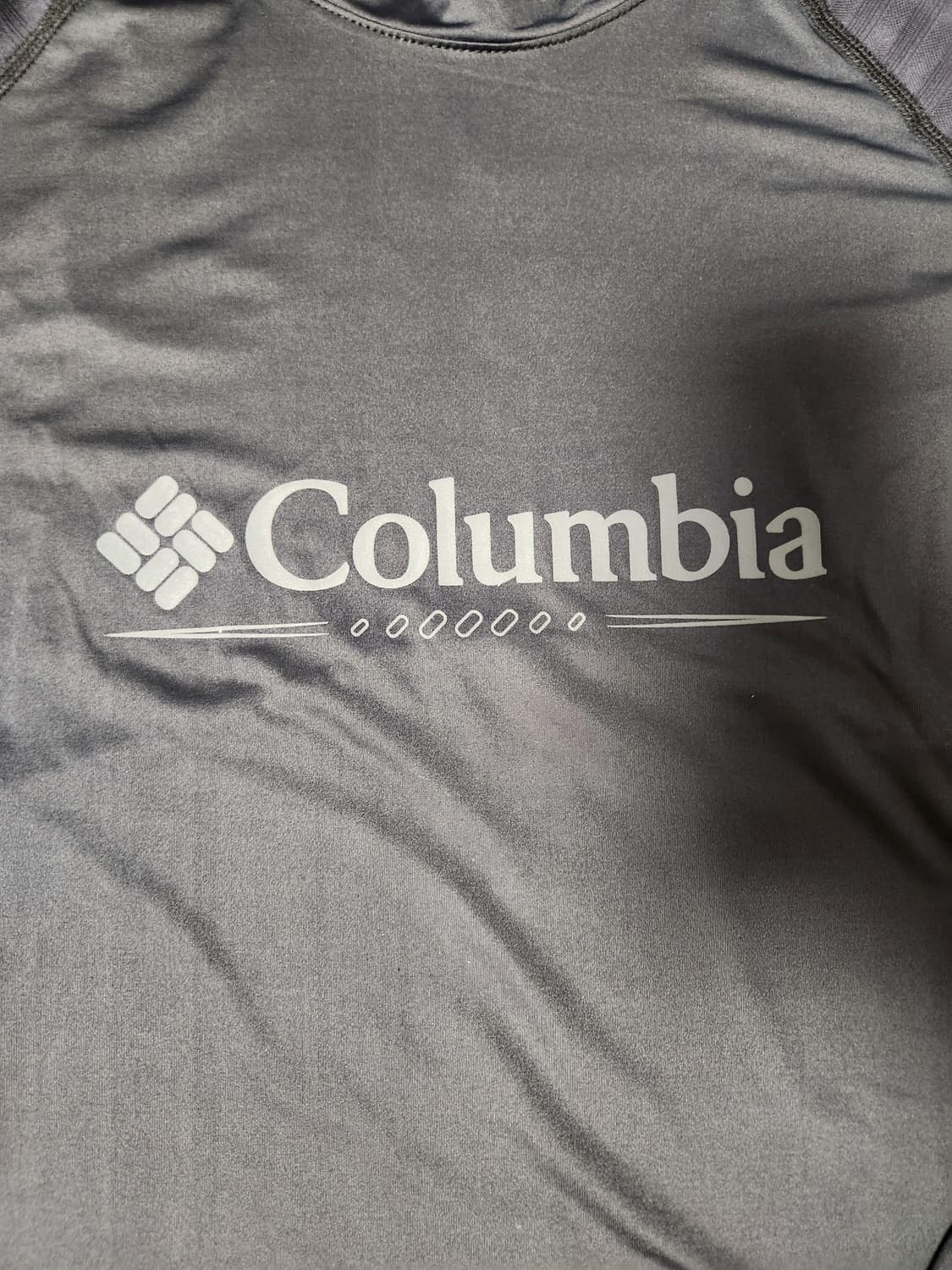 컬럼비아 쿨 베이스레이어 기능성 긴팔티 사이즈L

이너웨어/상의/티셔츠/ 상품이미지2