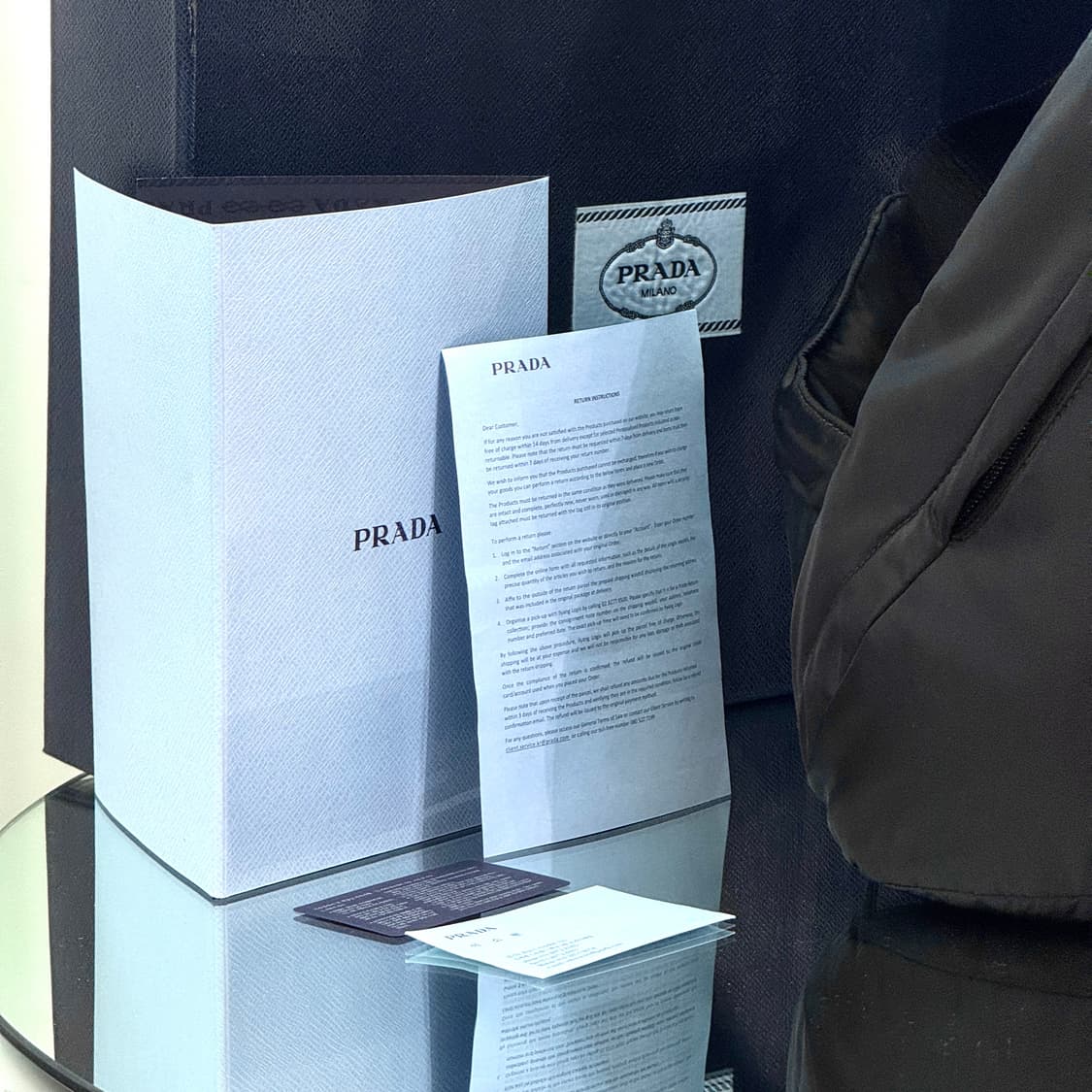 [새상품급/풀구성] 프라다 삼각로고 리나일론 레더 슬링백 상품이미지7