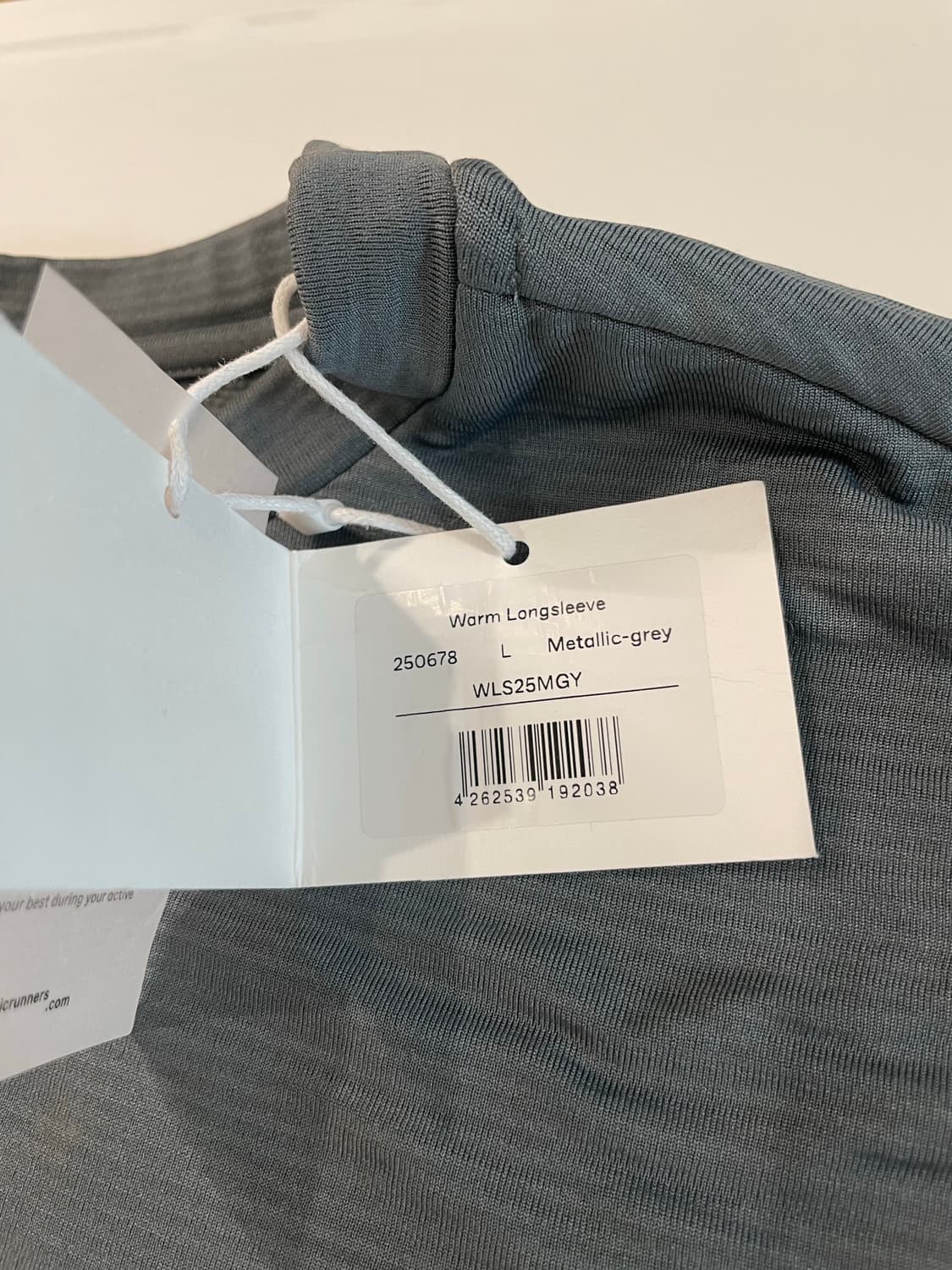 옵티미스틱러너스 긴팔 L 새상품 판매 상품이미지3