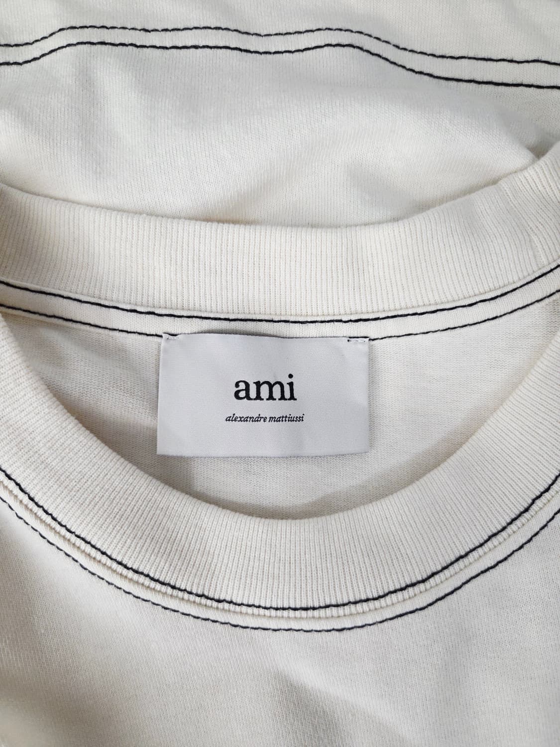 AMI 아미 시그니처 로고 스티치 반팔 티셔츠 상품이미지7