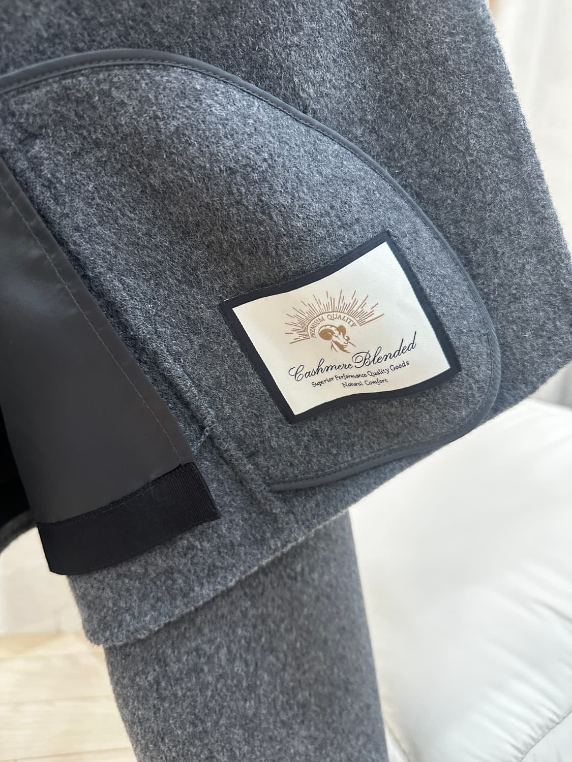 [라메레이] 커브 디테일 숏 핸드메이드 자켓 차콜 상품이미지9