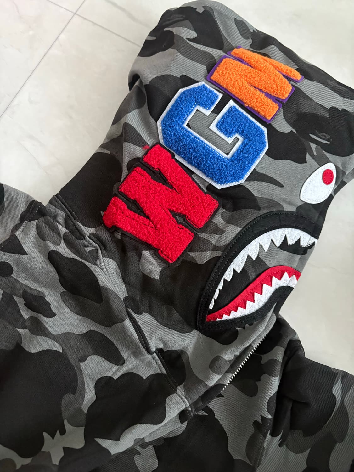 베이프 샤크후드집업 상품이미지2