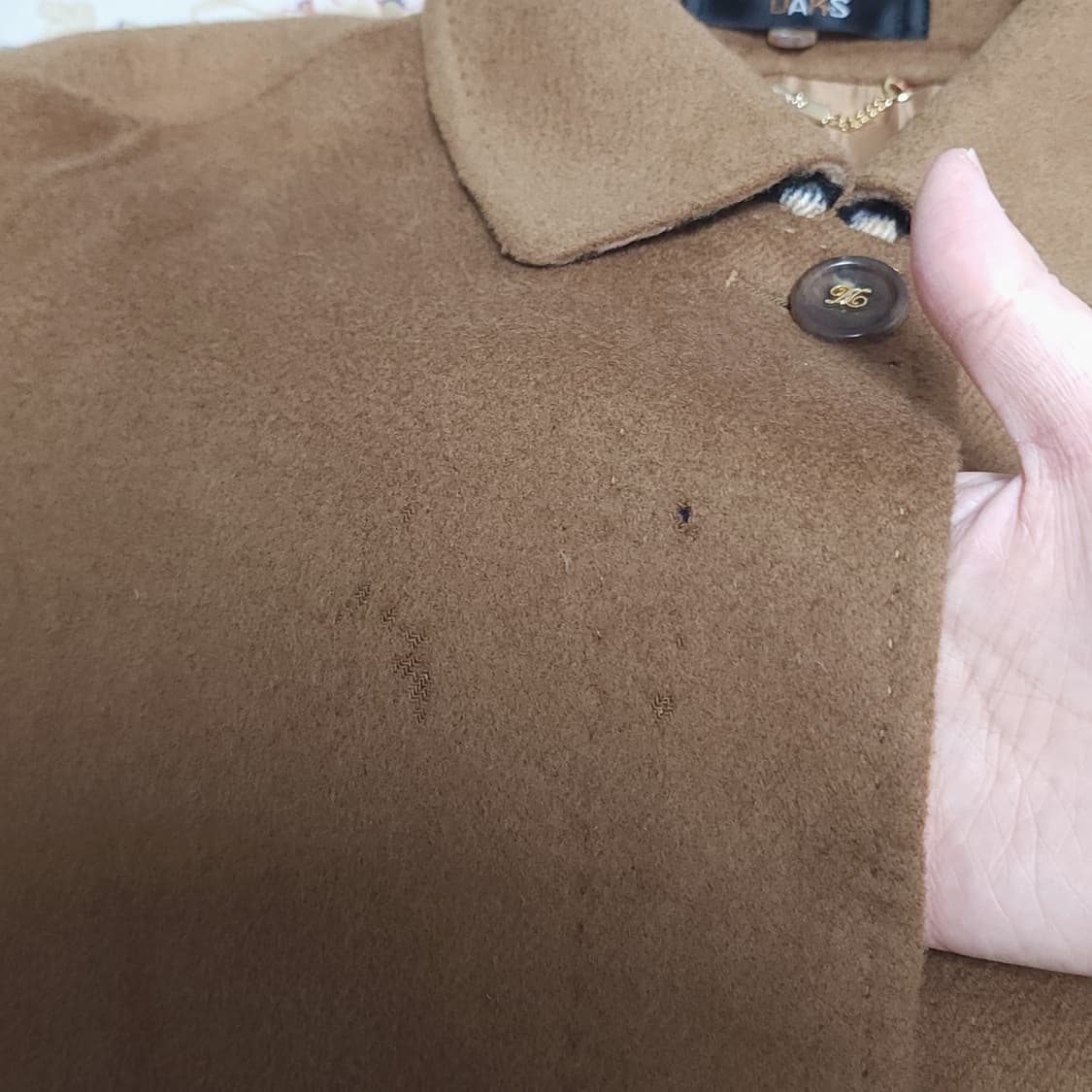 닥스 핸드메이드 캐시미어 여성 코트
90 상품이미지7