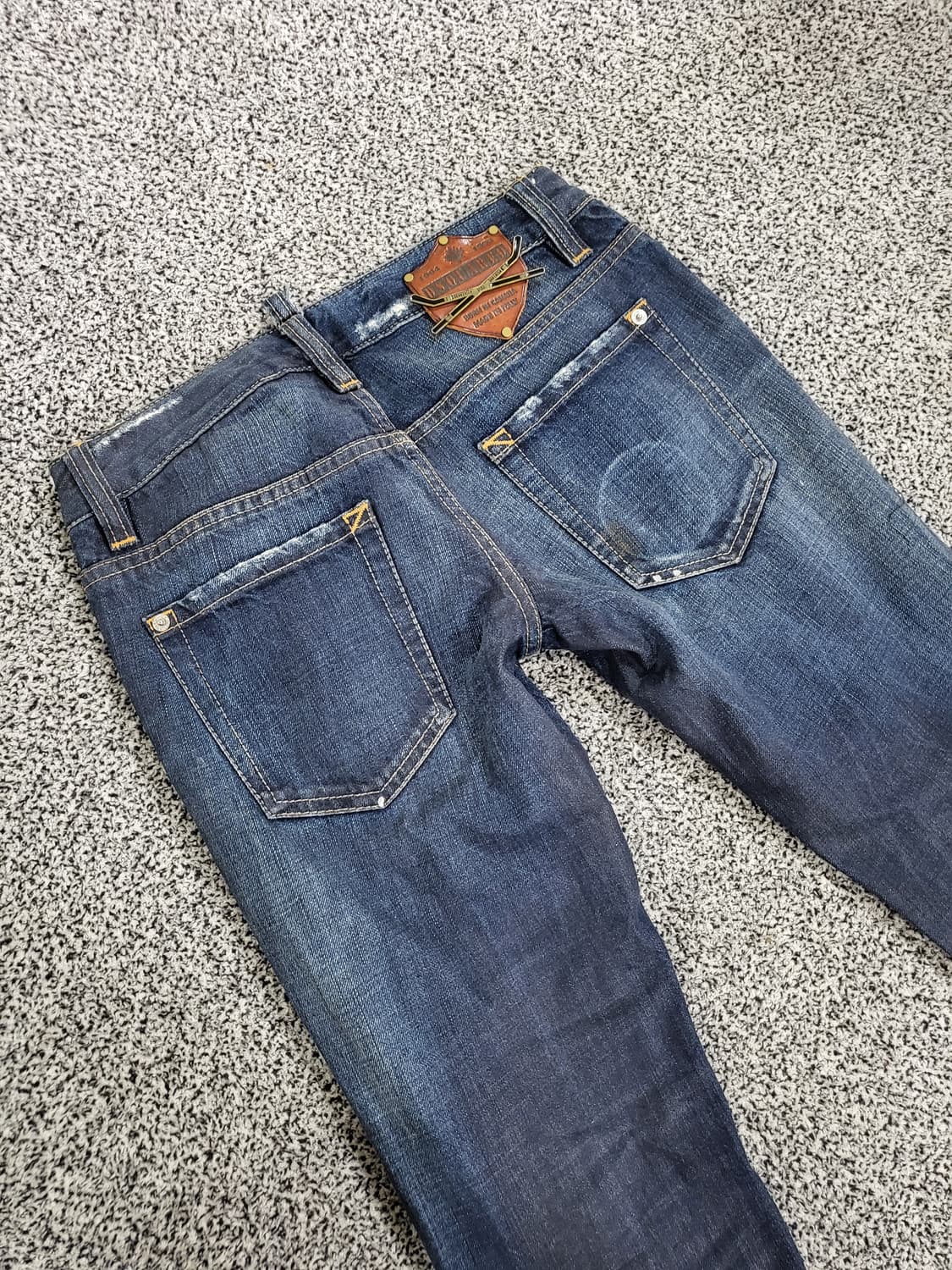 디스퀘어드 투(DSQUARED2) 데님 팬츠
 상품이미지1