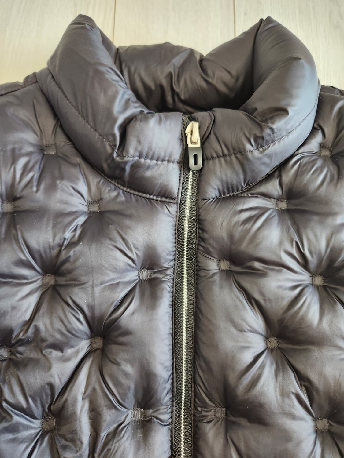 새상품급)여성 경량패딩 사이즈100(L)

여러 중고사이트에도 같이 판매 상품이미지3