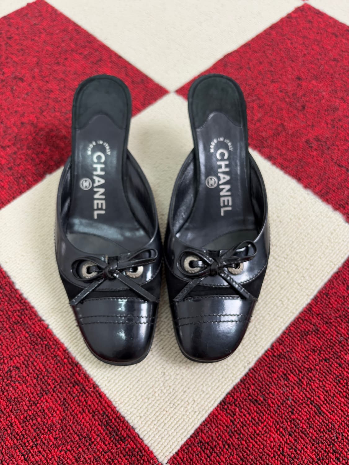 CHANEL 00s Vintage Black Bow Mules 상품이미지4