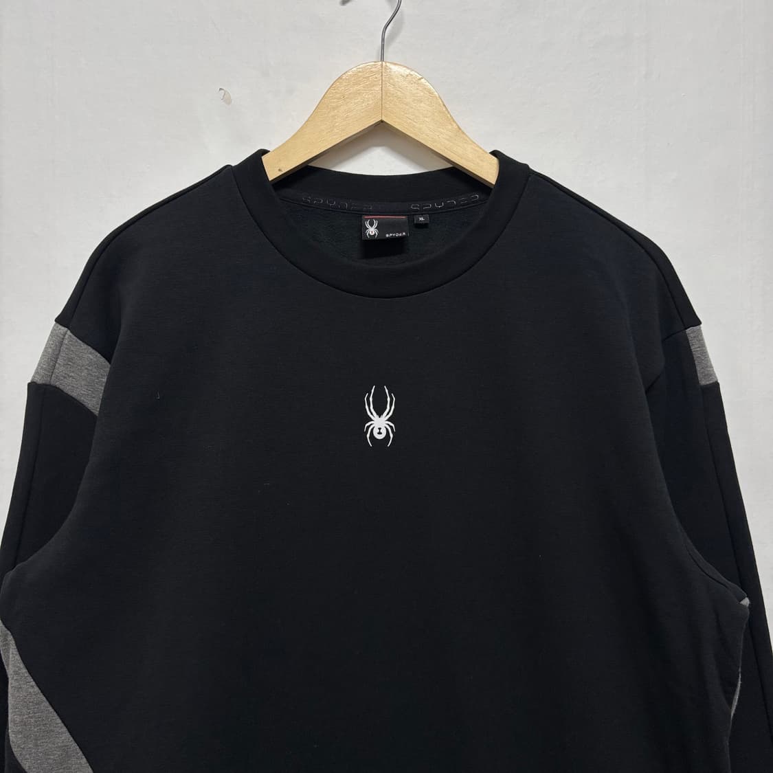스파이더 블랙 맨투맨 상품이미지2