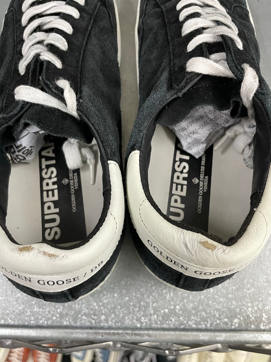 골든구스 슈퍼스타 스웨이드 로우탑 40 상품이미지10