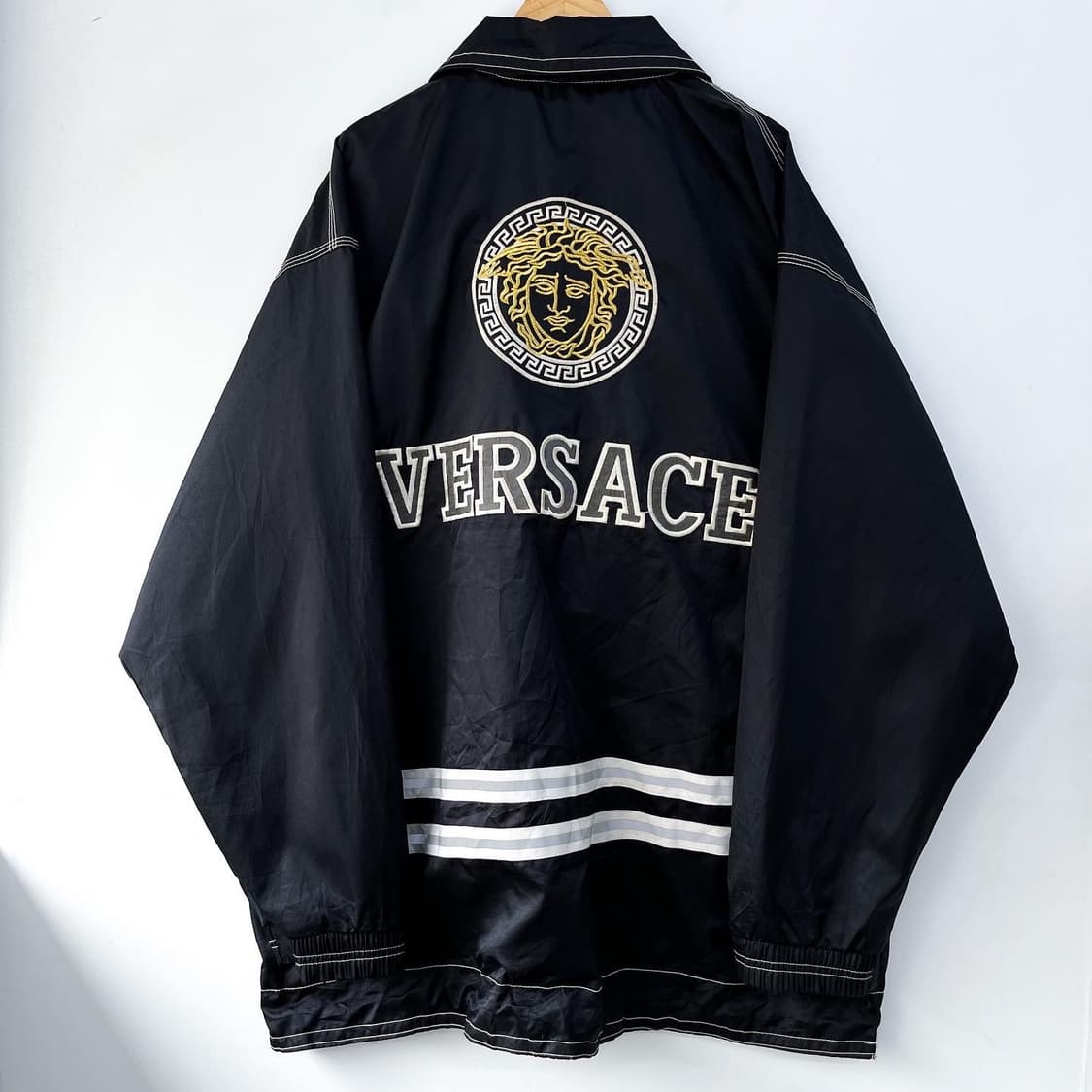 베르사체 클래식 V2 3M 리플렉티브 스카치 메두사자켓 상품이미지7