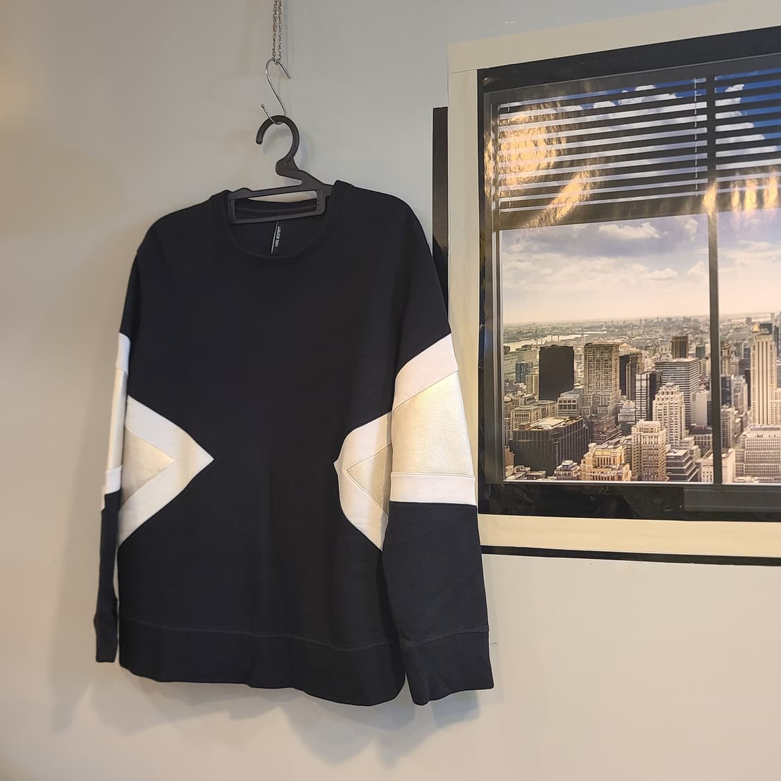 닐 바렛 Neil Barrett 지오메트릭 맨투맨 상품이미지2