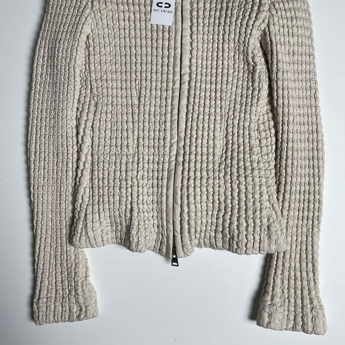 Allegri 화이트 앰보싱 집업 자켓 상품이미지3