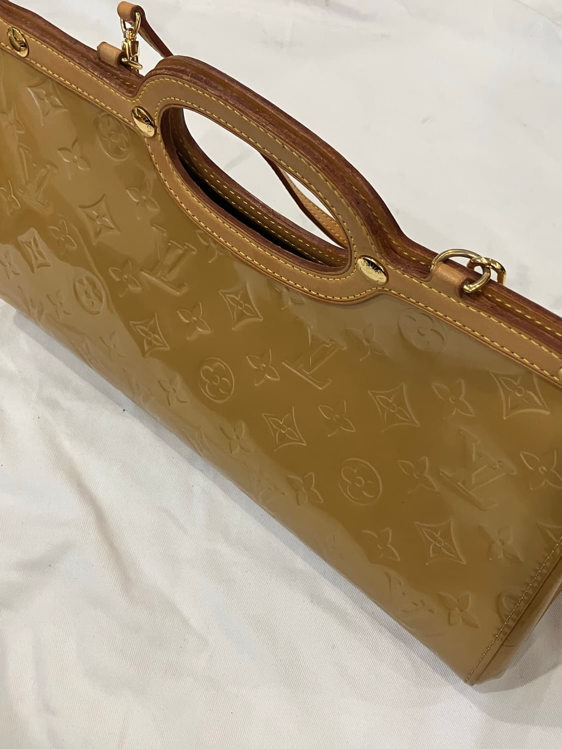 루이비통 룩스브리 베르니백 베이지 상품이미지1