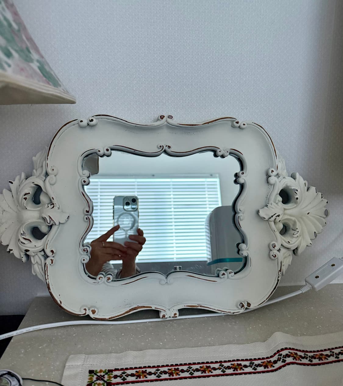 빈티지 우드 프레임 화이트 미러 / 프렌치 감성 상품이미지1