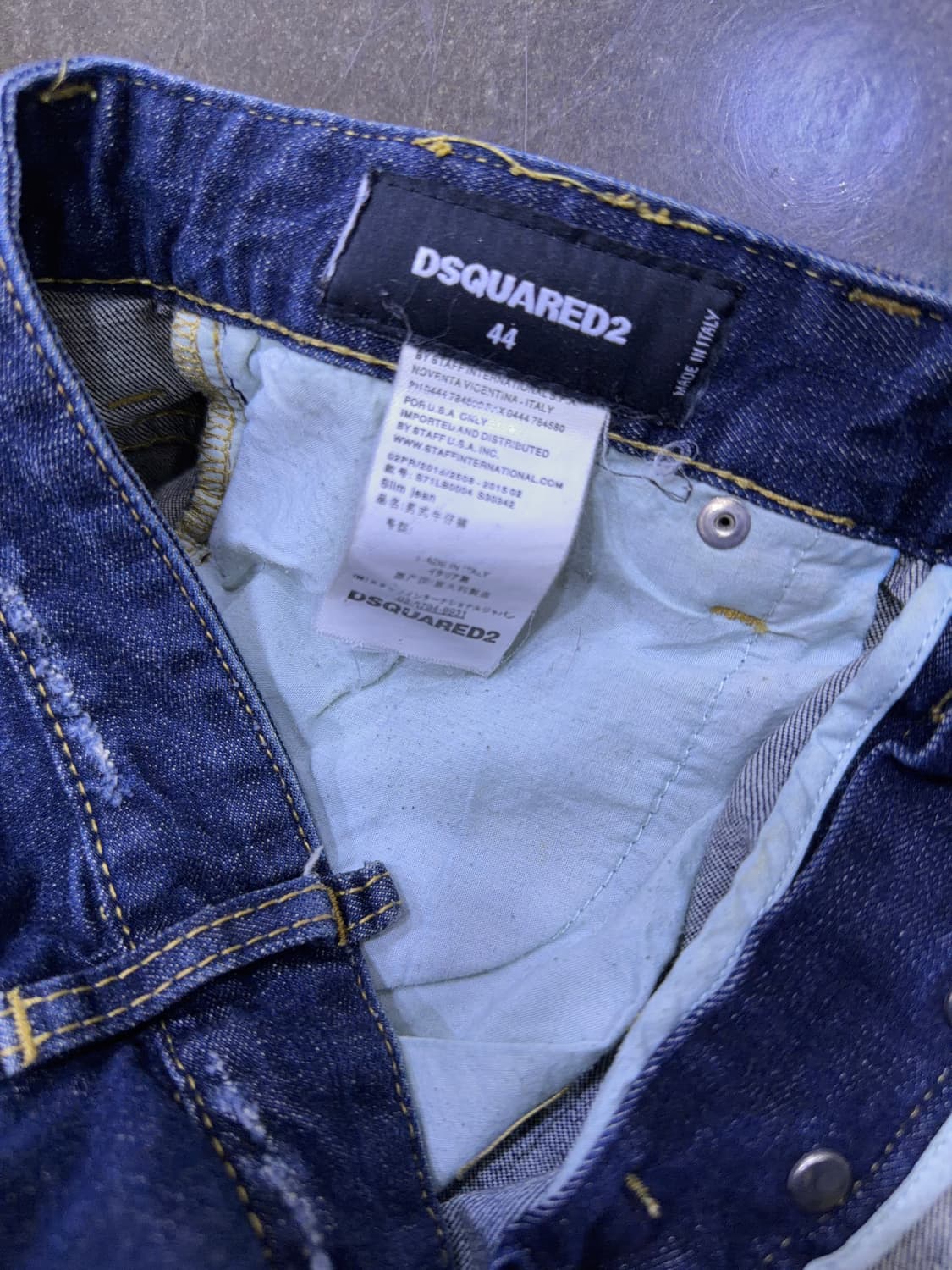 디스퀘어드2 페인팅 데미지 디테일 슬림 스트레이트핏 데님팬츠 44 상품이미지10