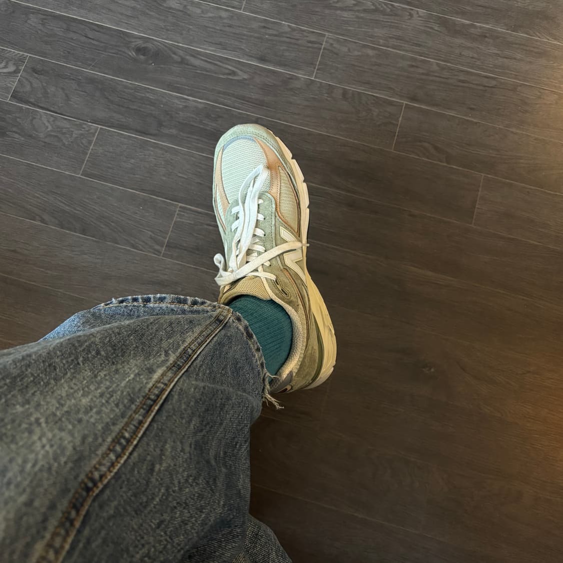 New Balance 990v4 Made in USA Olive 상품이미지1