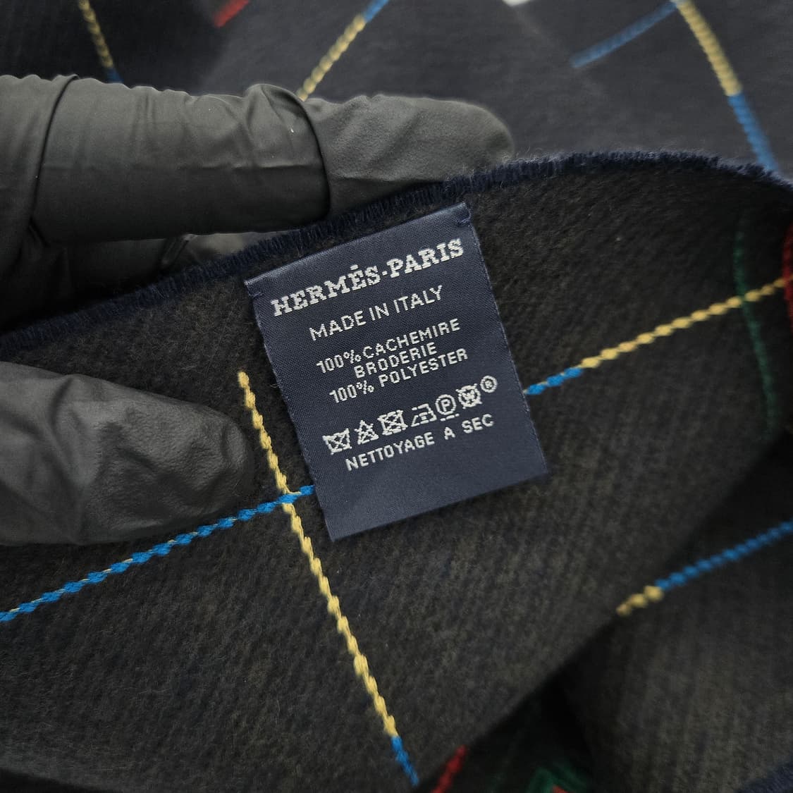 에르메스  로고 레인보우 체크 머플러 상품이미지4