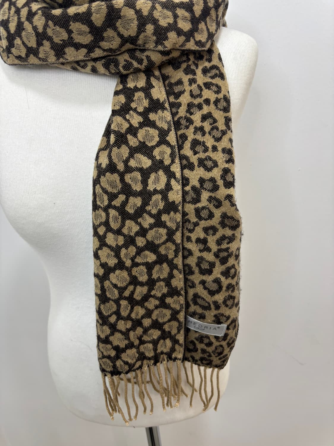 Theoria 브라운 호피 레오파드 머플러 목도리 상품이미지5