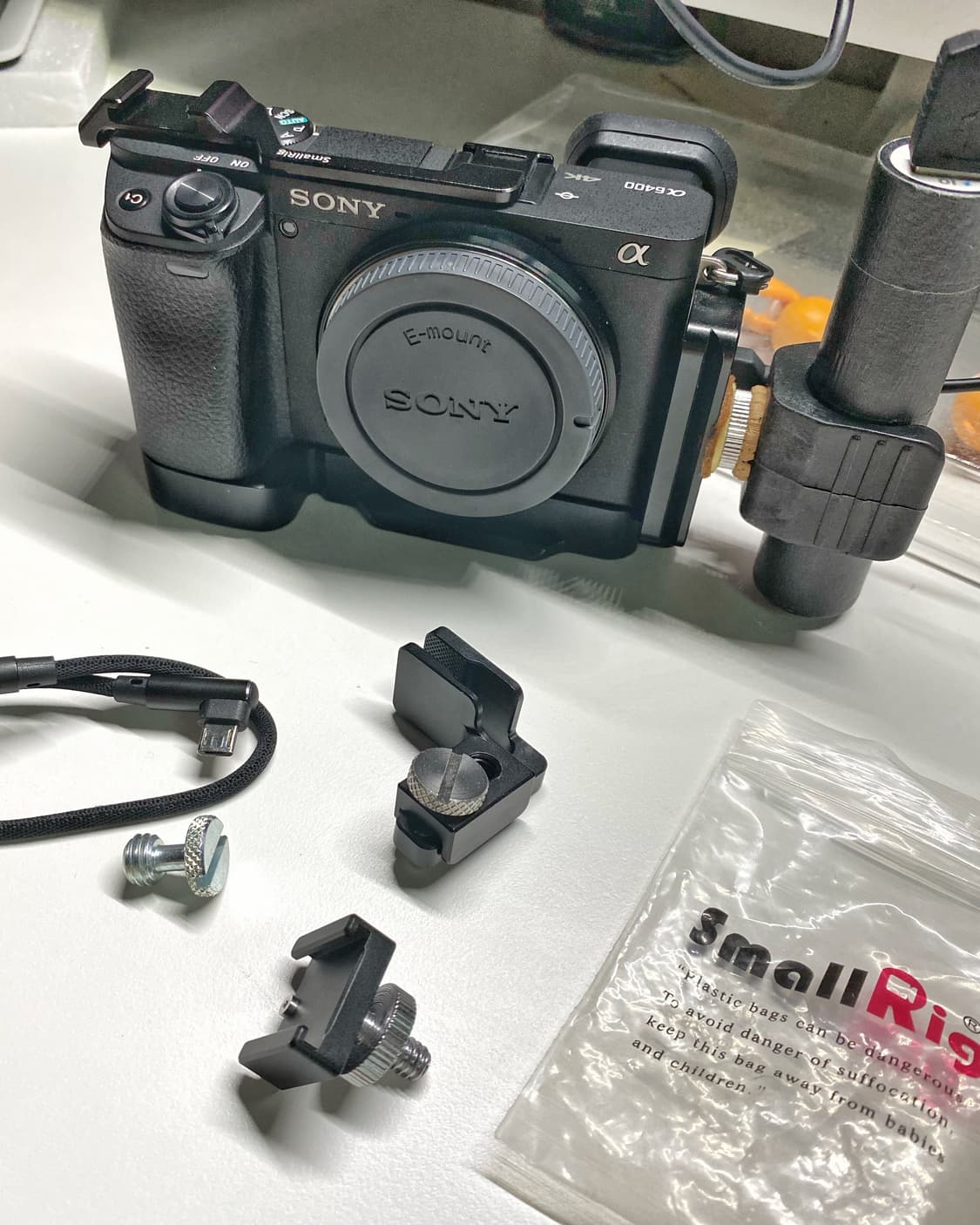 소니 a6400 바디 + 스몰리그케이지, 선가이드, 충전 배터리 키트 상품이미지9