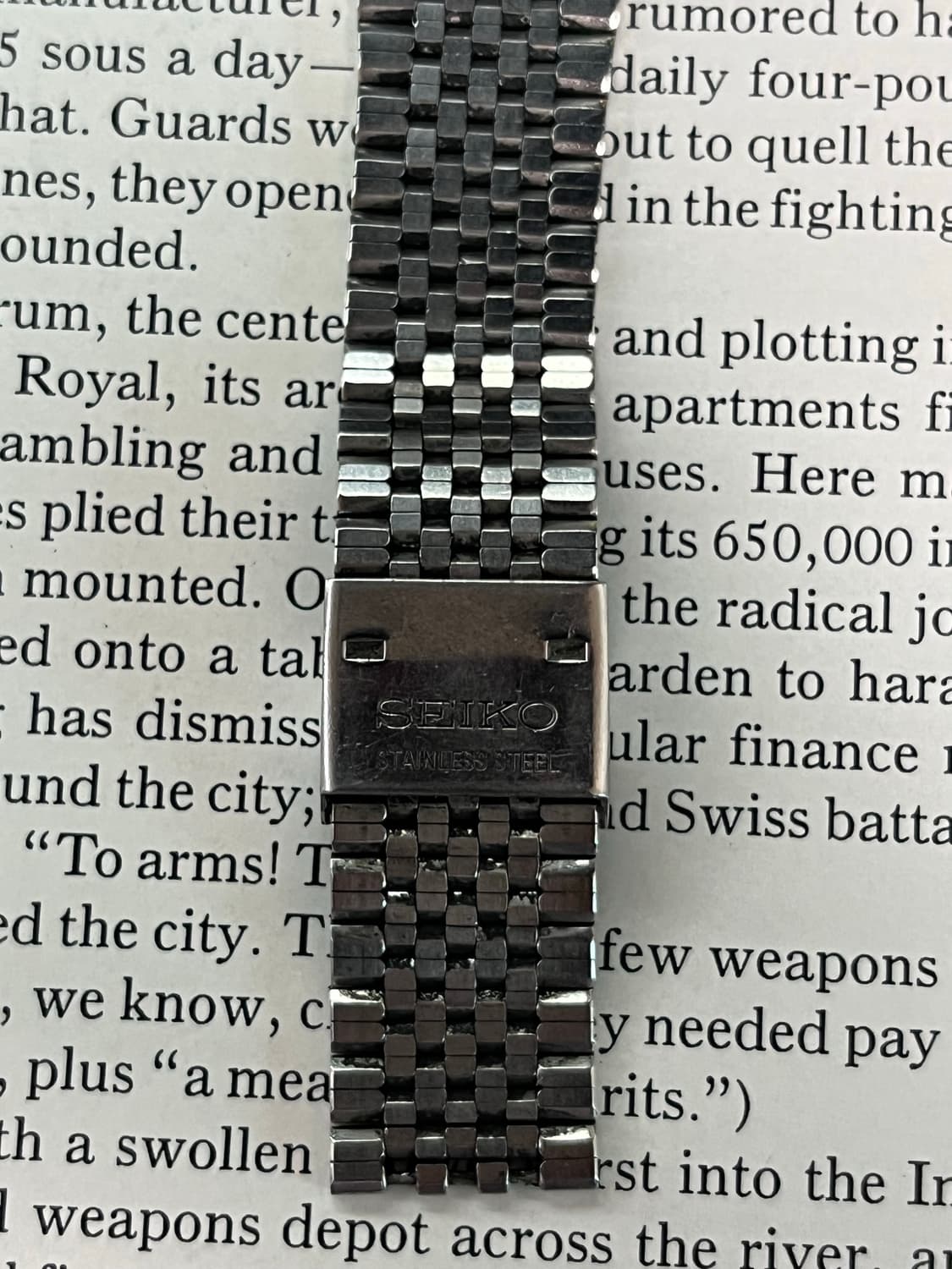 Vintage Seiko Quartz Emblem Watch 상품이미지8