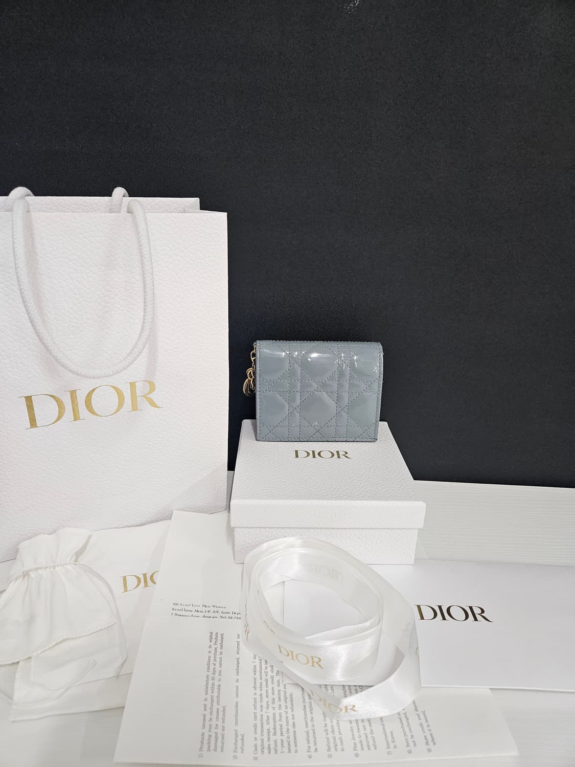 디올 레이디 까나쥬 반지갑(상태좋음 영수증포함 풀구성) 상품이미지1