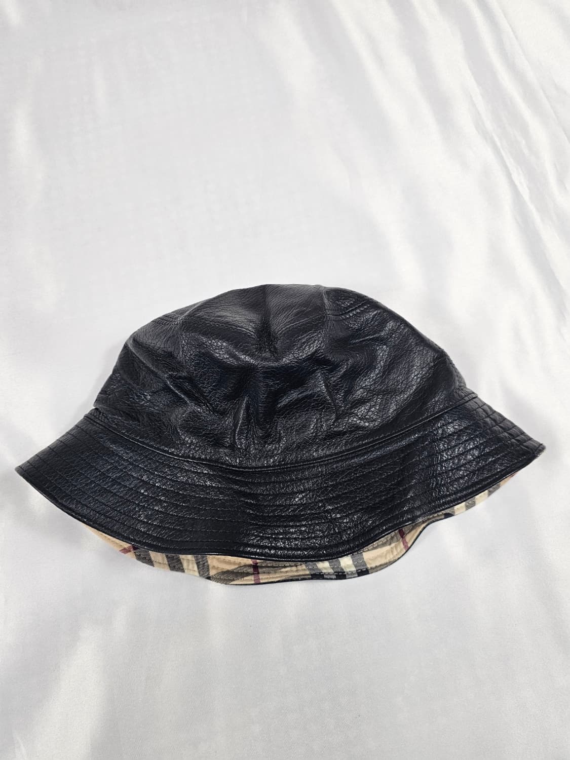 버버리레더버킷햇 상품이미지6
