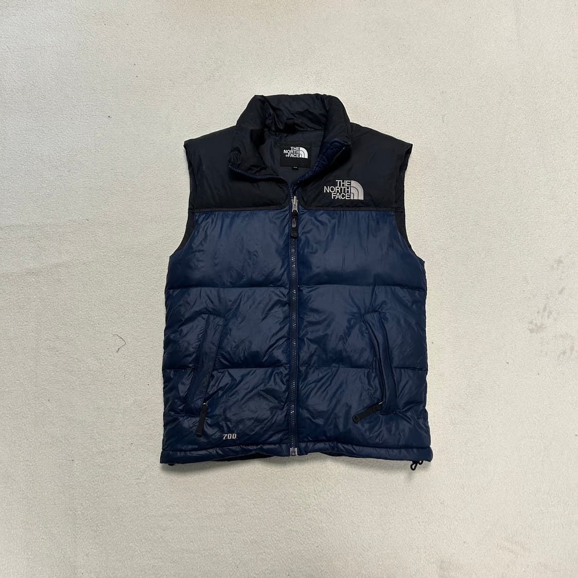 The North Face Navy Nuptse 700 Down Vest 상품이미지4