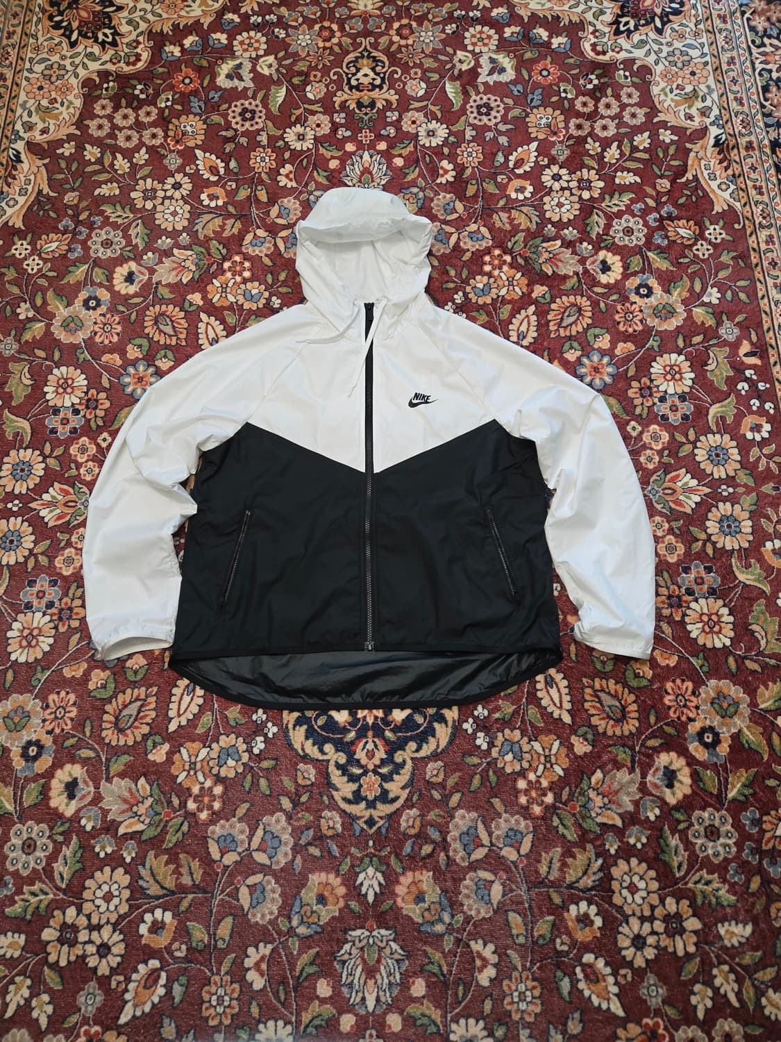 [M] 나이키 여성 윈드러너 바람막이 자켓 (블랙/화이트) 상품이미지1