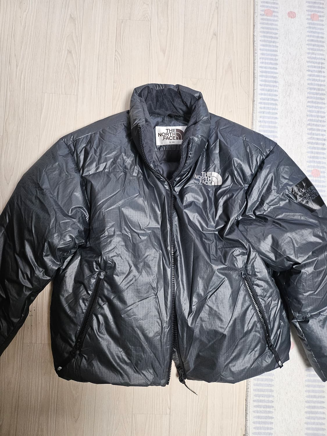 노스페이스 글로시 패딩 상품이미지1