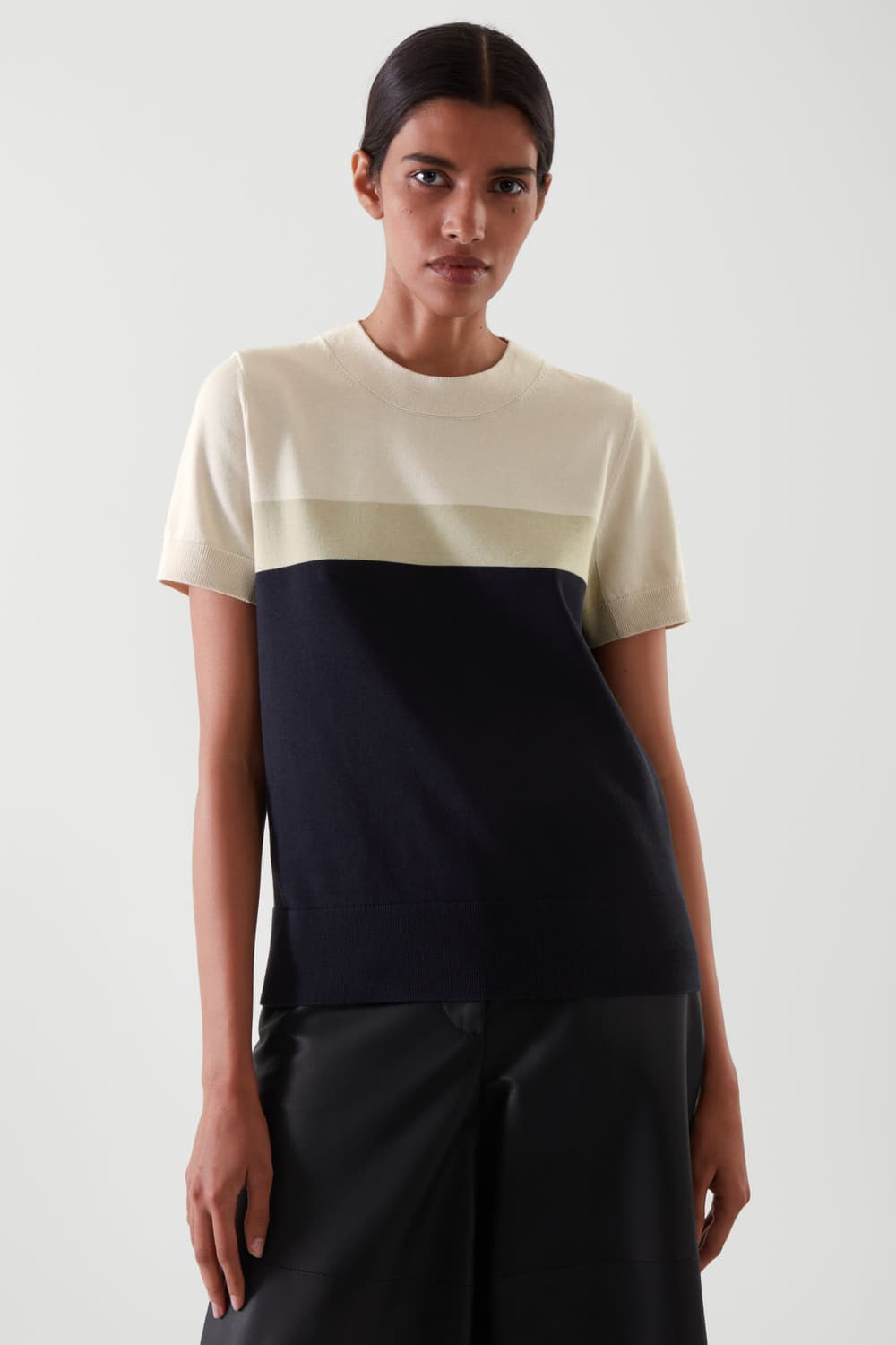 Cos 코스 배색 반팔 니트 상품이미지1